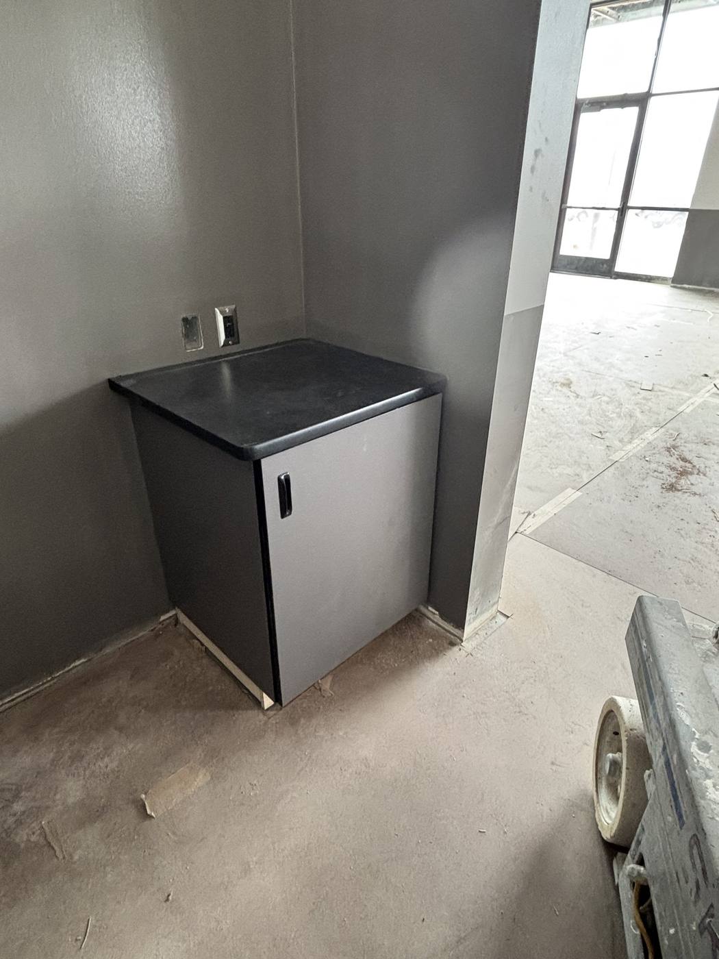 Les Schwab Tire Centers: St George / Cabinetry detail 29