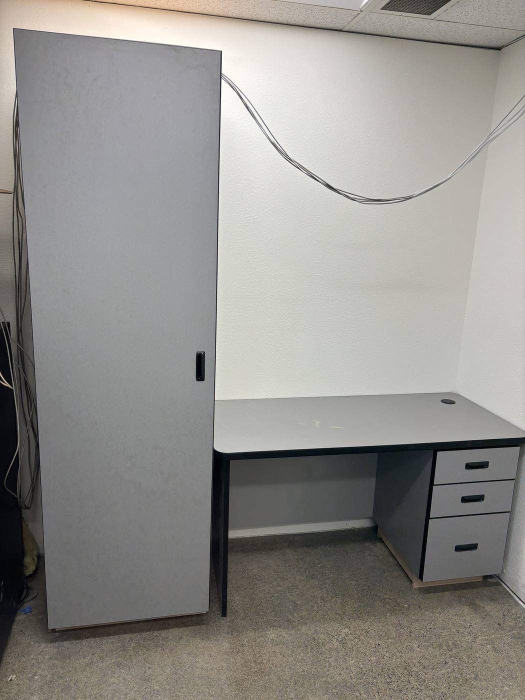 Les Schwab Tire Centers: Burien / Cabinetry detail 04