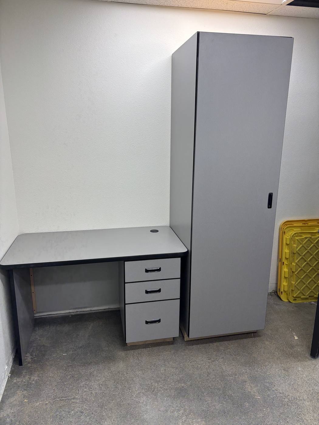 Les Schwab Tire Centers: Burien / Cabinetry detail 05