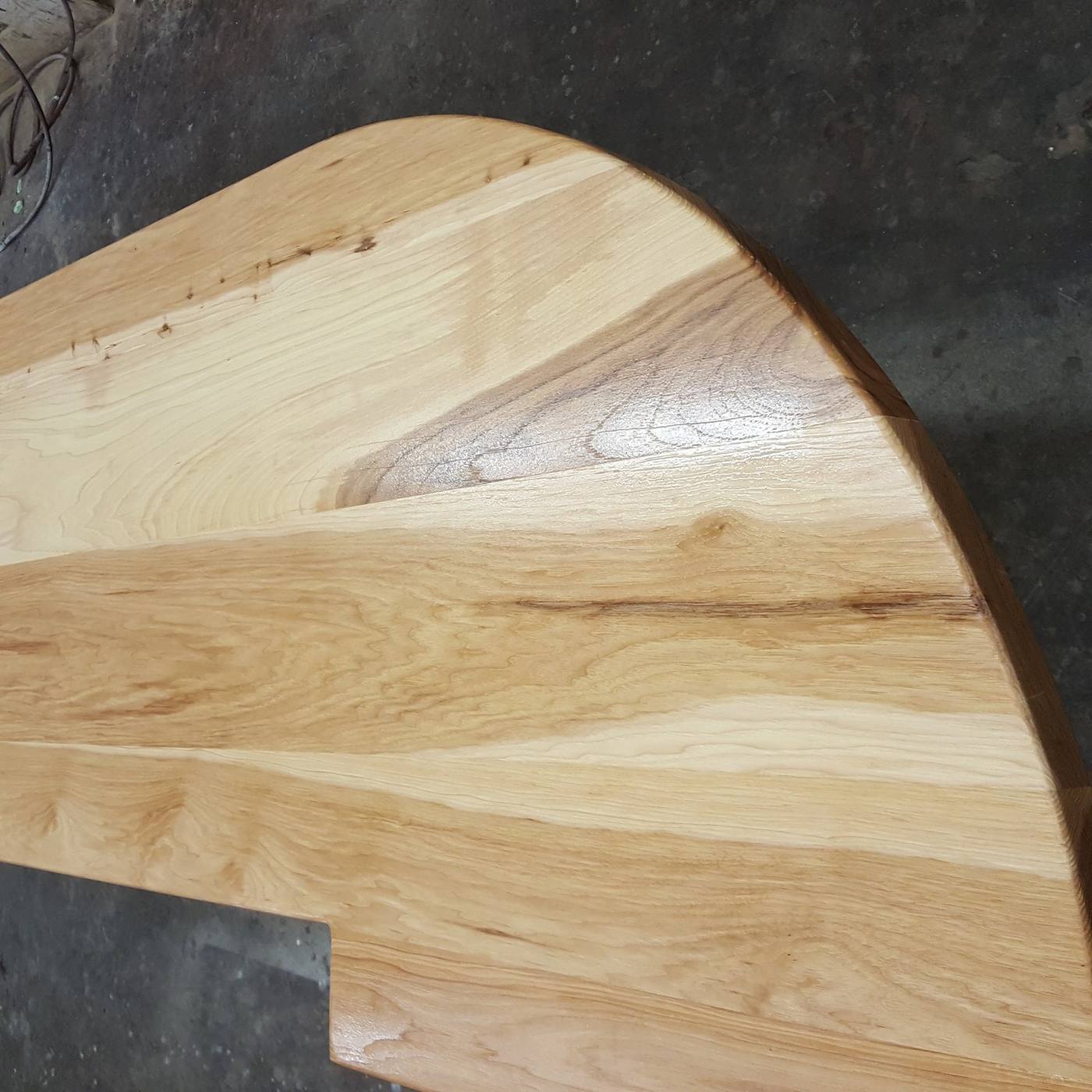Nosler: Rounded wood countertop detail