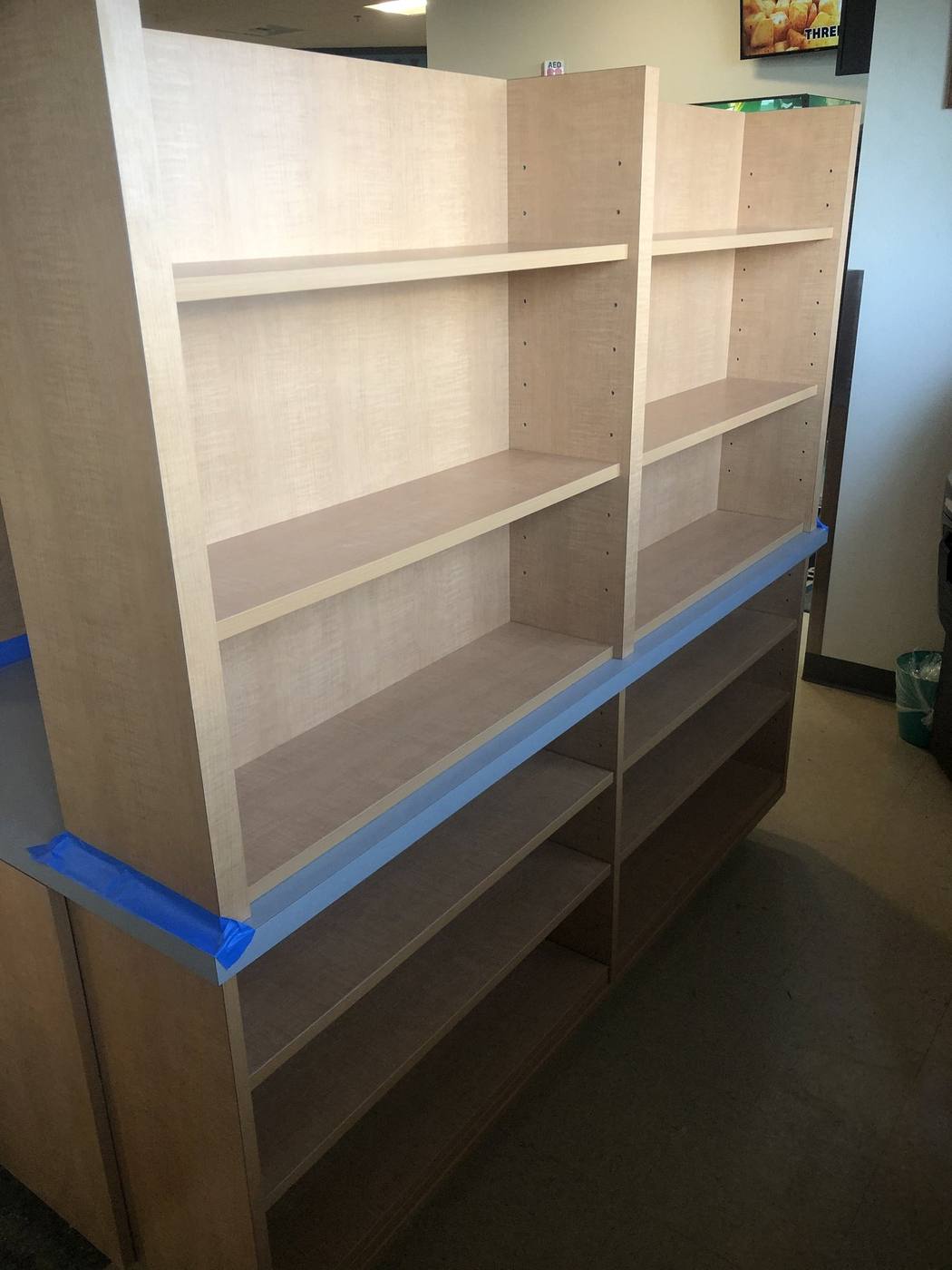 Plateau Travel Plaza: Open display shelving